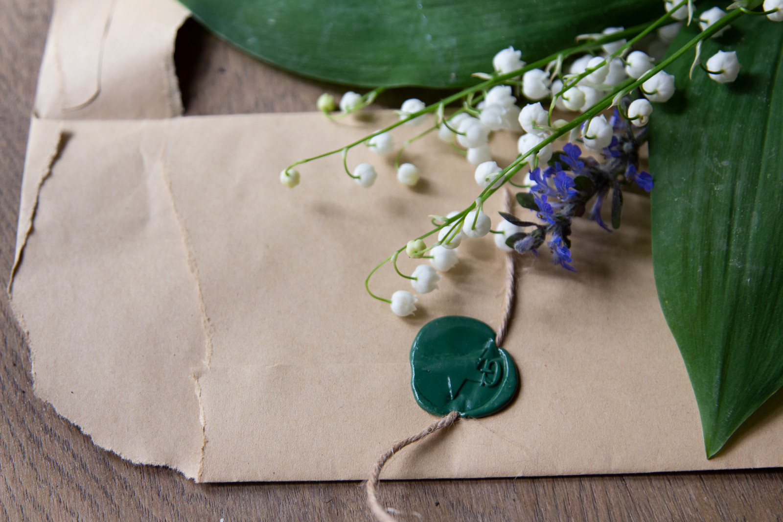 Почему не стоит удалять фото из портфолио и загружать их заново