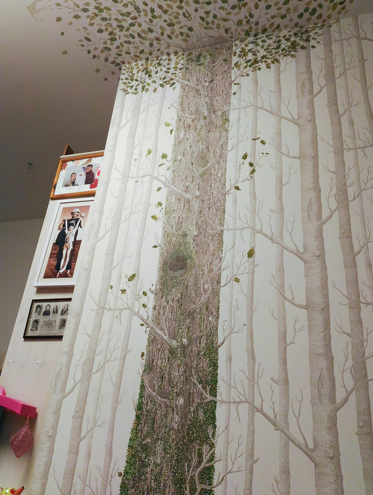 Роспись по бумажным обоям