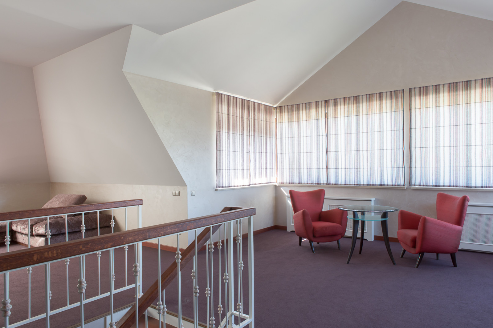 Просторный загородный дом