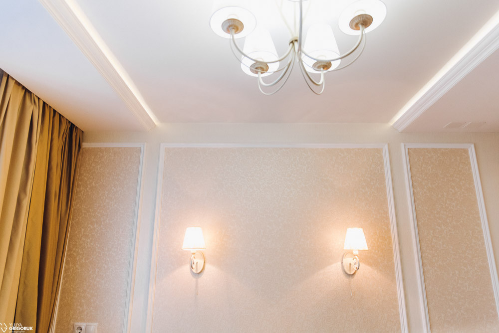 Квартира в светлых тонах с элементами классики