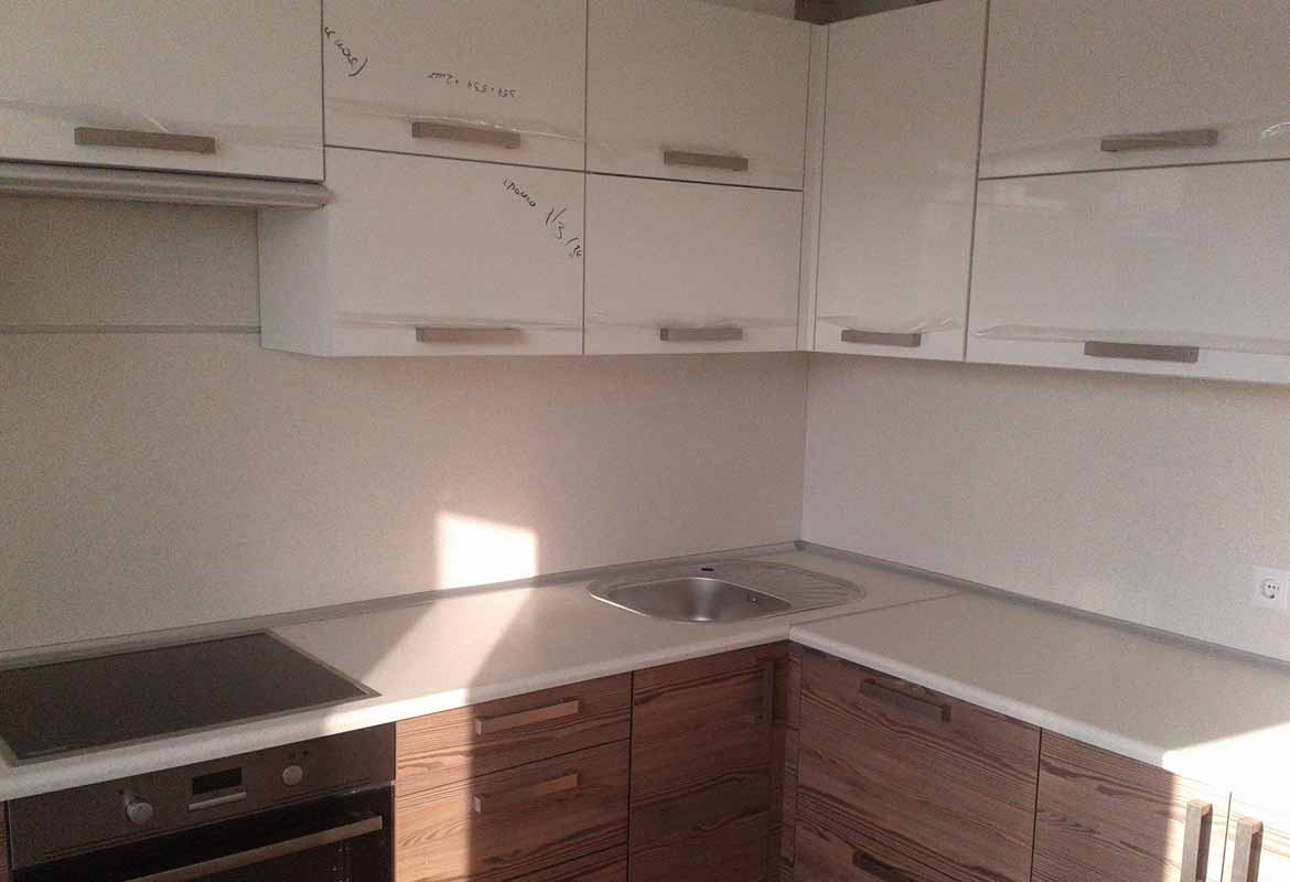 Кухни с фасадами из пластика