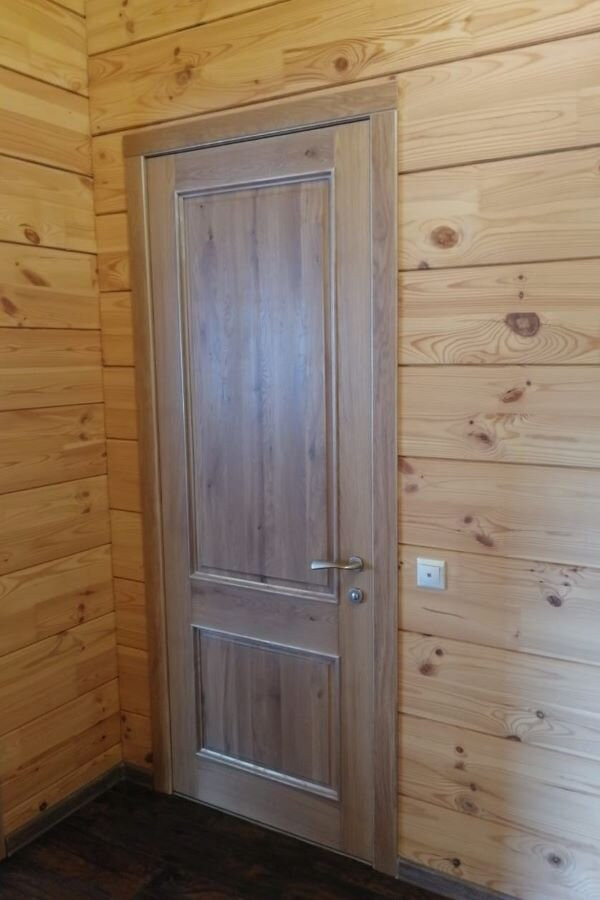 Дубовые двери