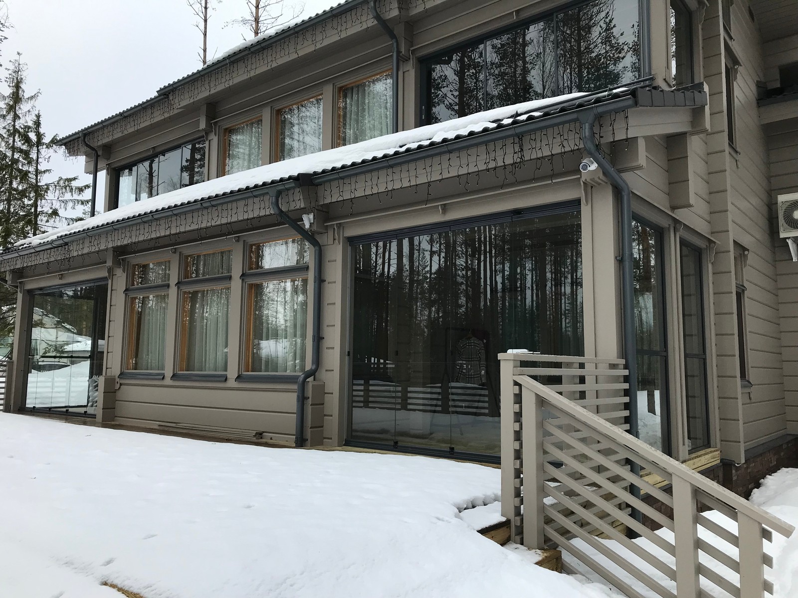 Финское остекление дома HONKA