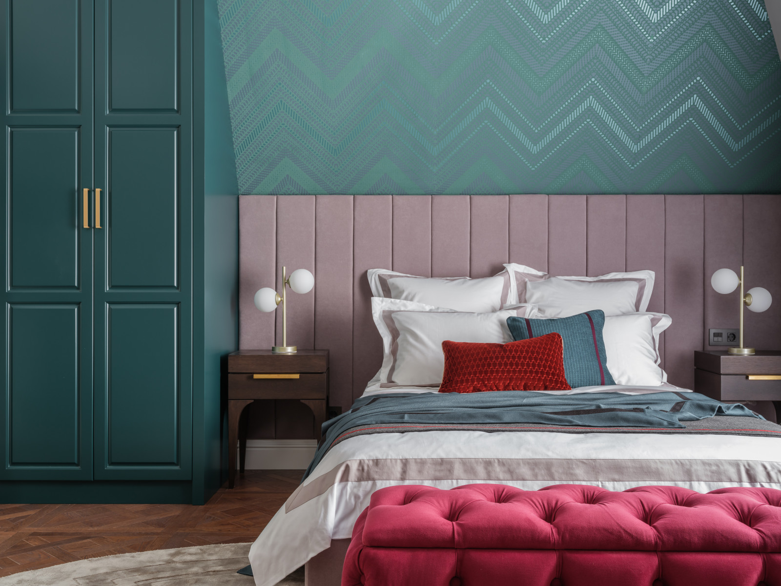 Стилизация загородного дома в КП Довиль