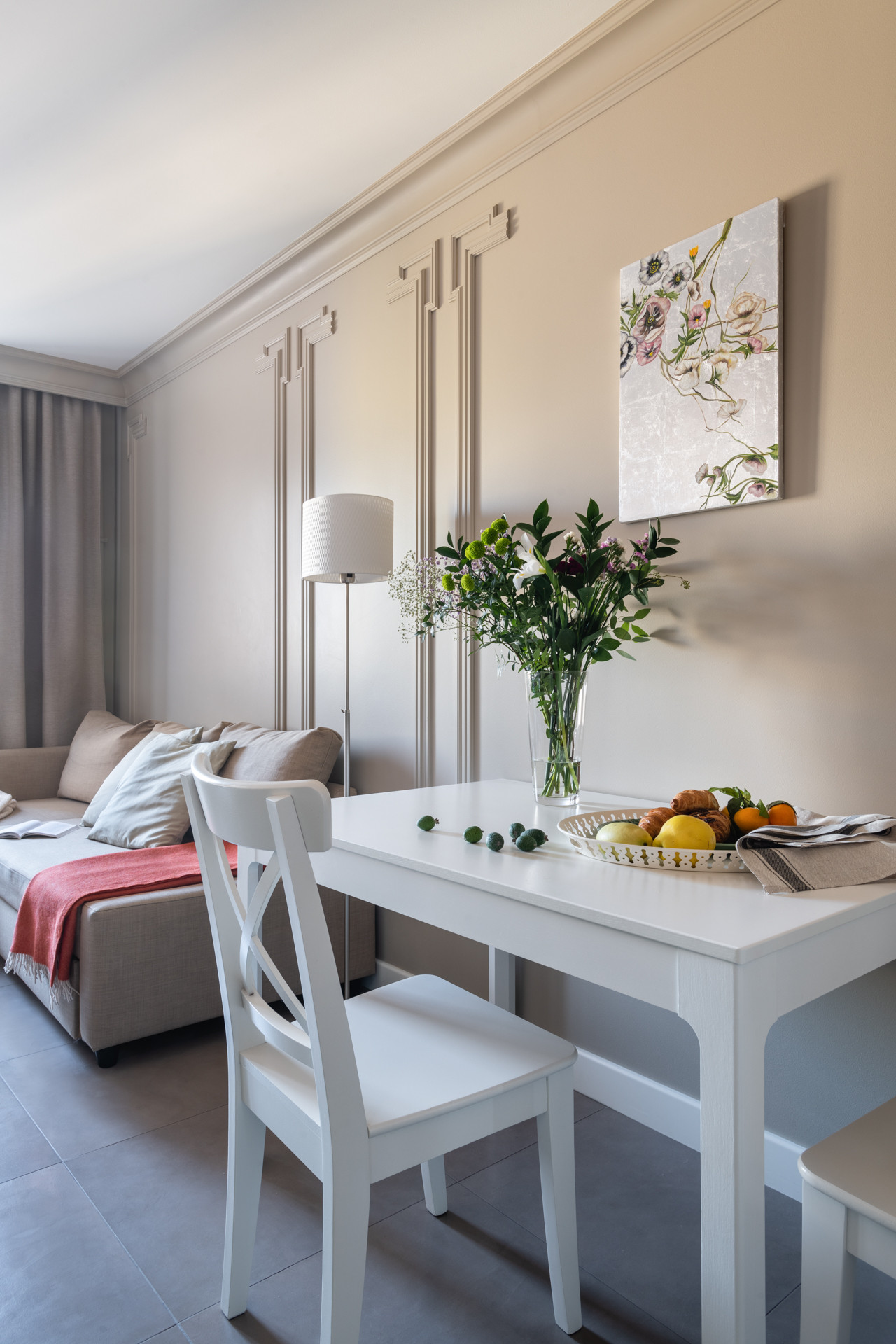 В гостях: Квартира в бежевых тонах для семьи дизайнера