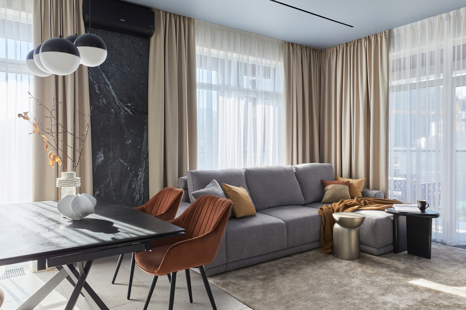 Монохромный минимализм