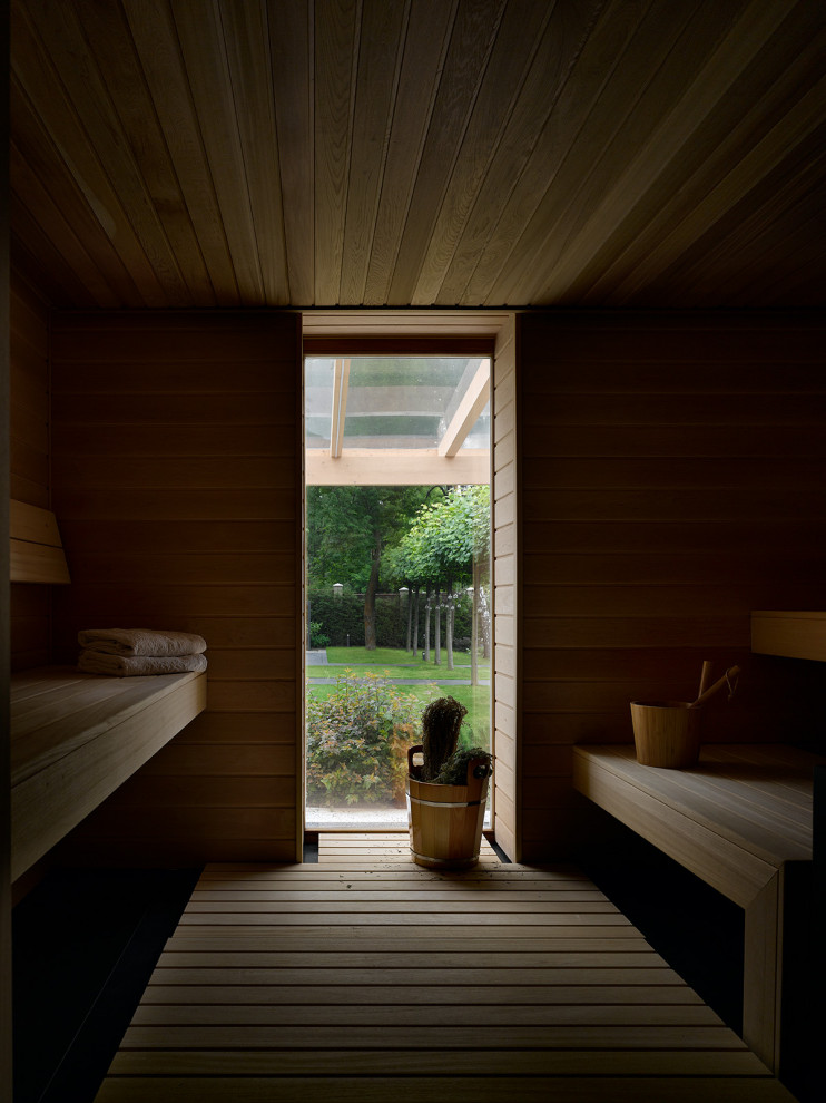 Дом в подмосковье  600 м2