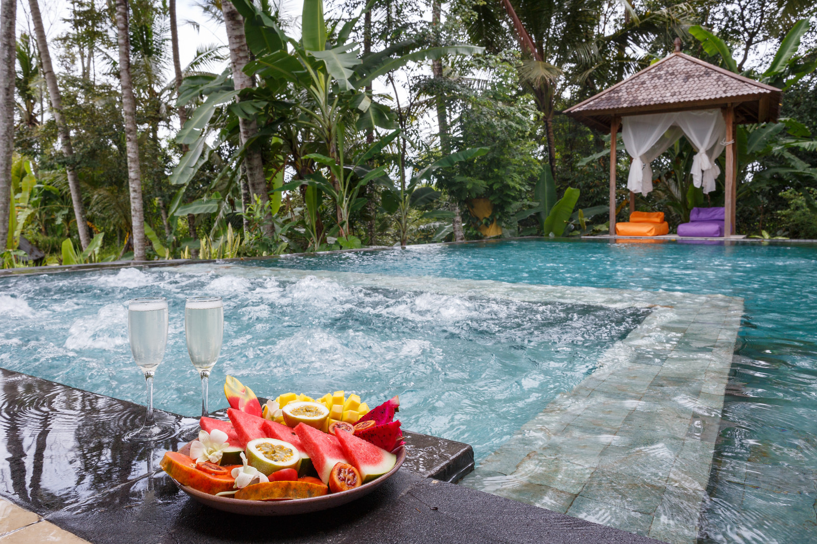 Вилла All Saints