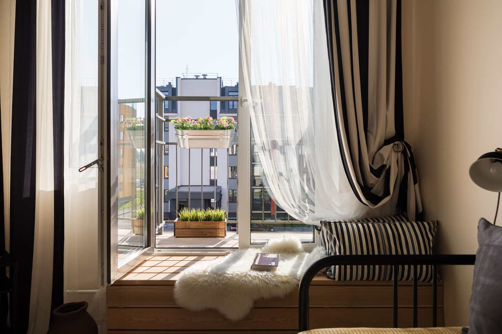 Смарти-балкон в студии ЖК "INKERI" 23,84 м2