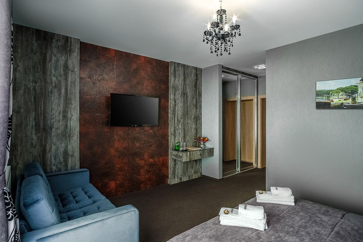 Виллы Модена и Равенна