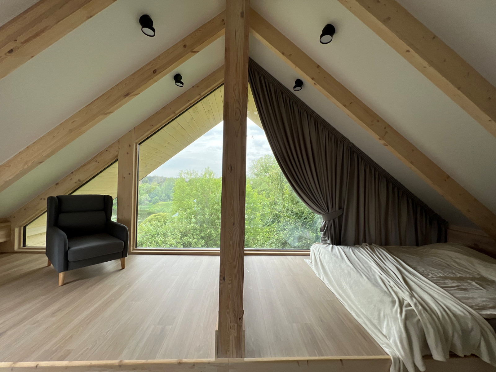 Современный дом в Бузланово