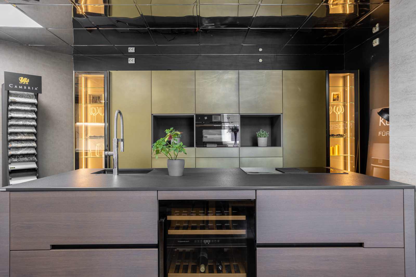 Мебель из рифленой керамики (для 1000 кухонь Германии)