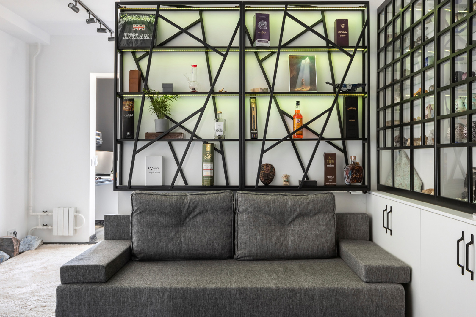 Студия для геолога в стиле минимализм