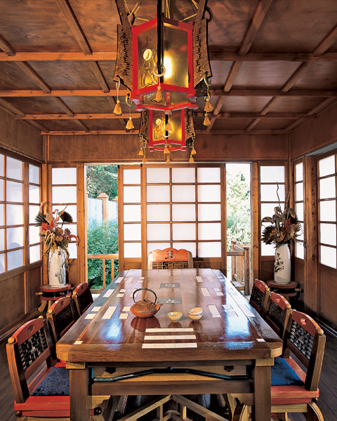 Павильон в восточном стиле