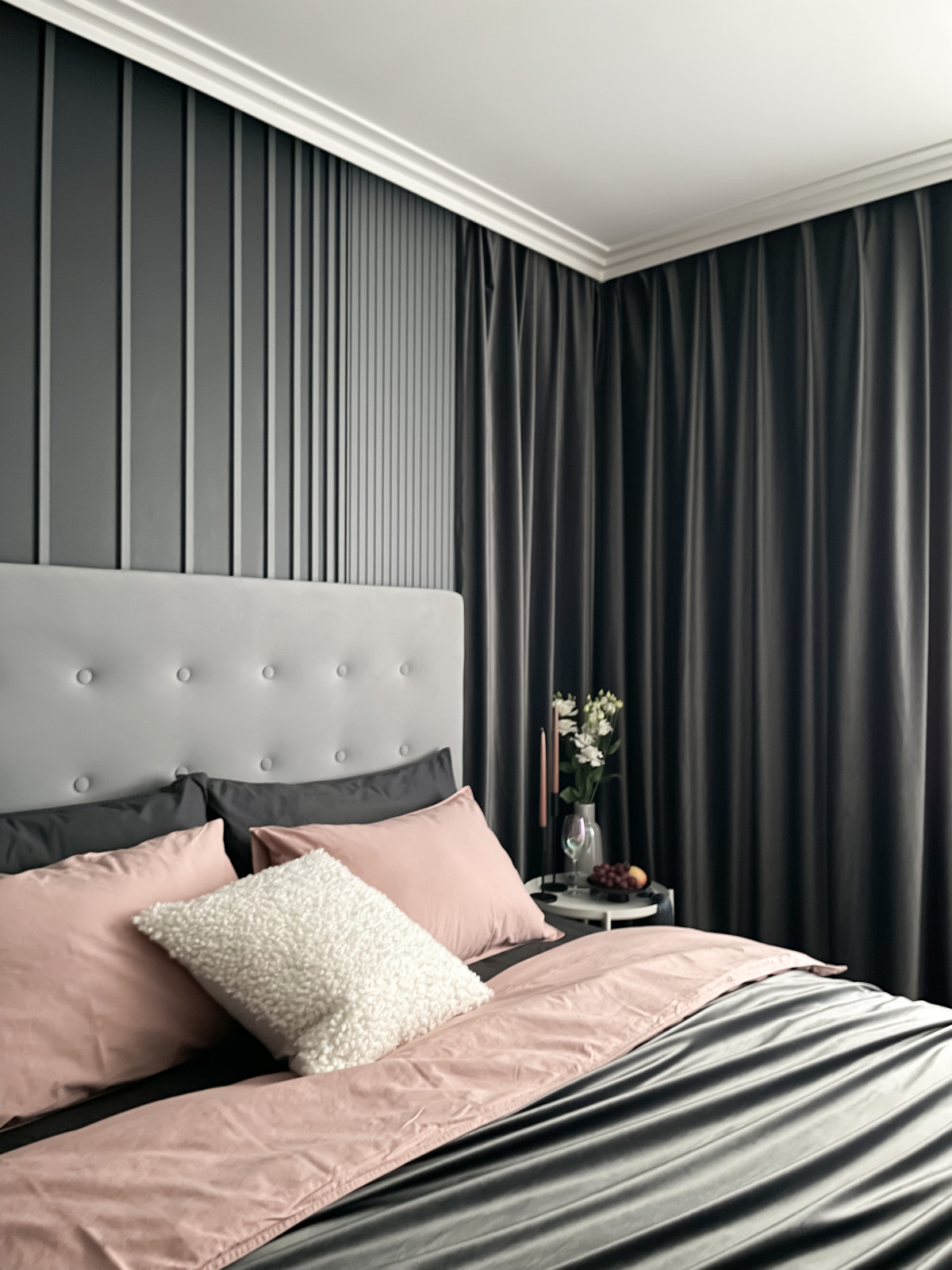 Реализация спальни в проекте трехкомнатной квартиры г. Люберцы ул. Юности