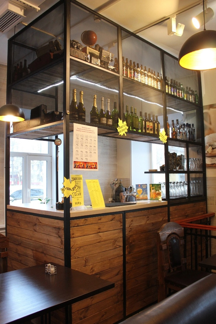 Обложка проекта: Бар Гараж