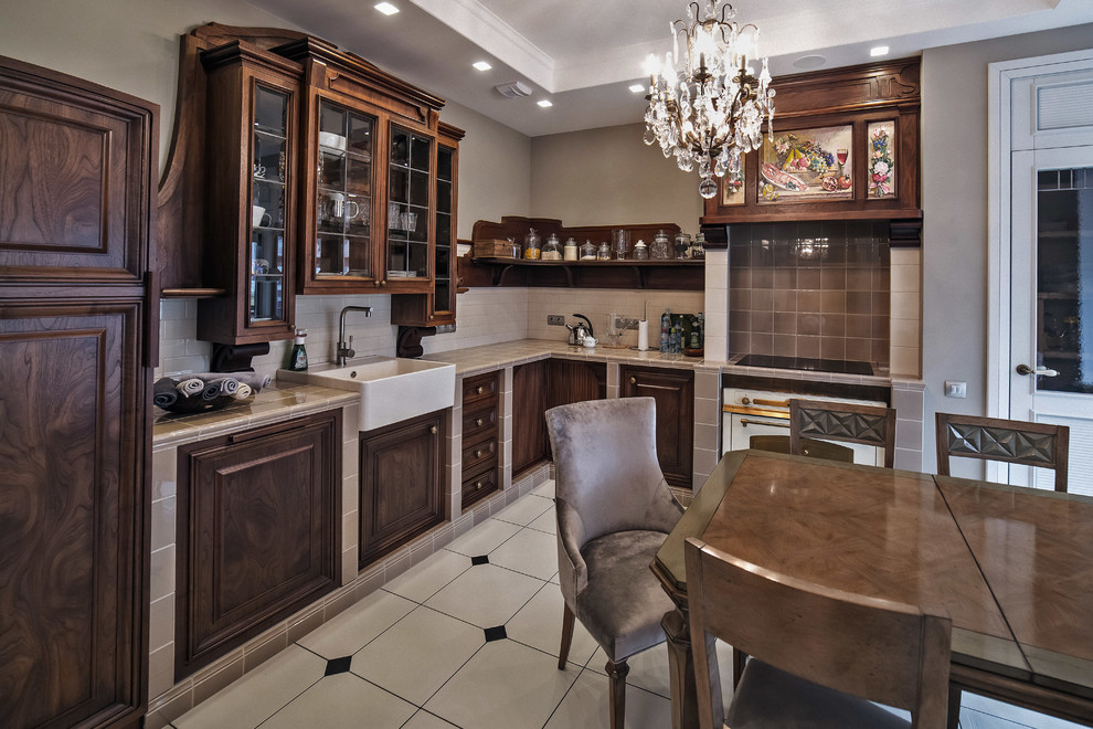 ПАРАДНЫЙ КВАРТАЛ