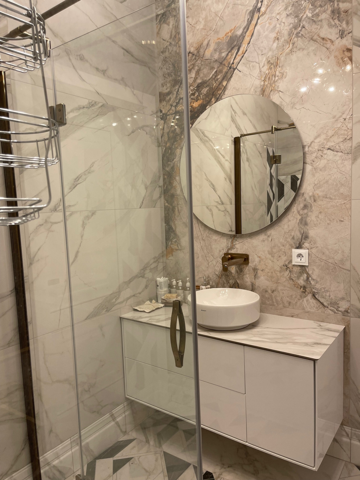 Санузлы в жилом доме на побережье, г, Геленджик