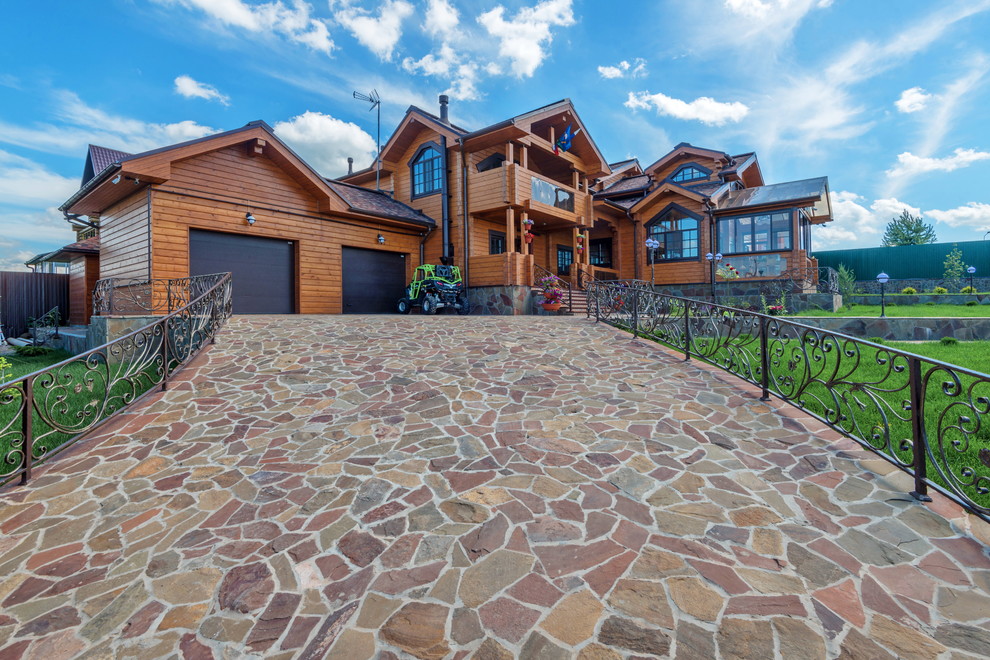 Дом из клееного бруса по индивидуальному проекту