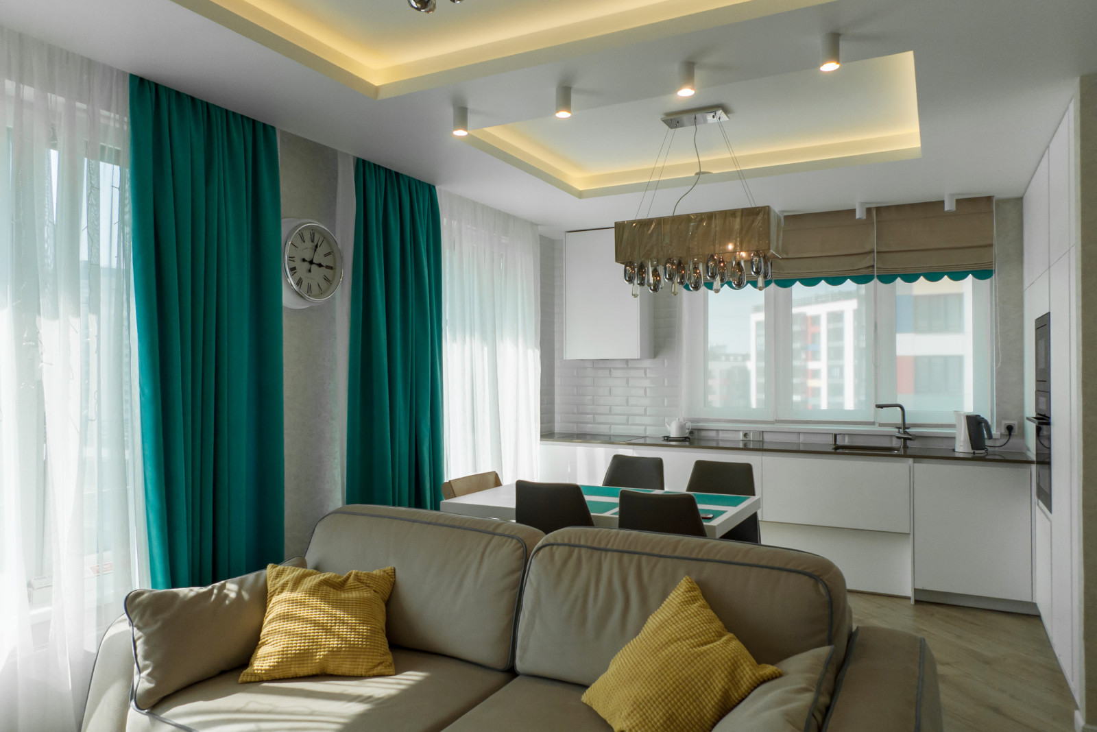 ЖК Легенда на Яхтенной кухня-гостиная