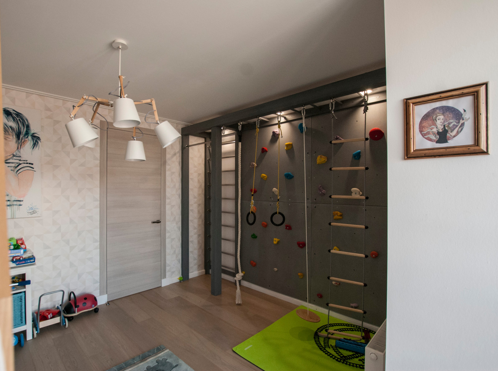 Modern and lignt 140 sq. m. appartment in Saint-Petersburg