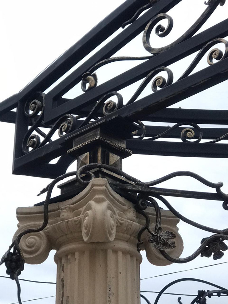 Обложка проекта: Кованый навес 10,5*2,5м.