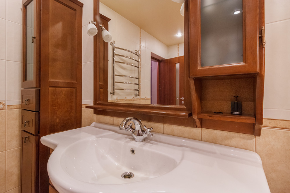 Трёхкомнатная квартира с кухней-гостиной в классическом стиле