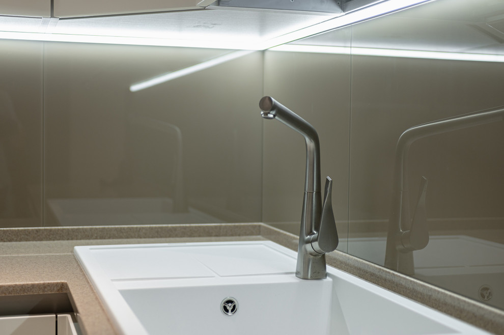 ЖК ЗАЗЕРКАЛЬЕ 410