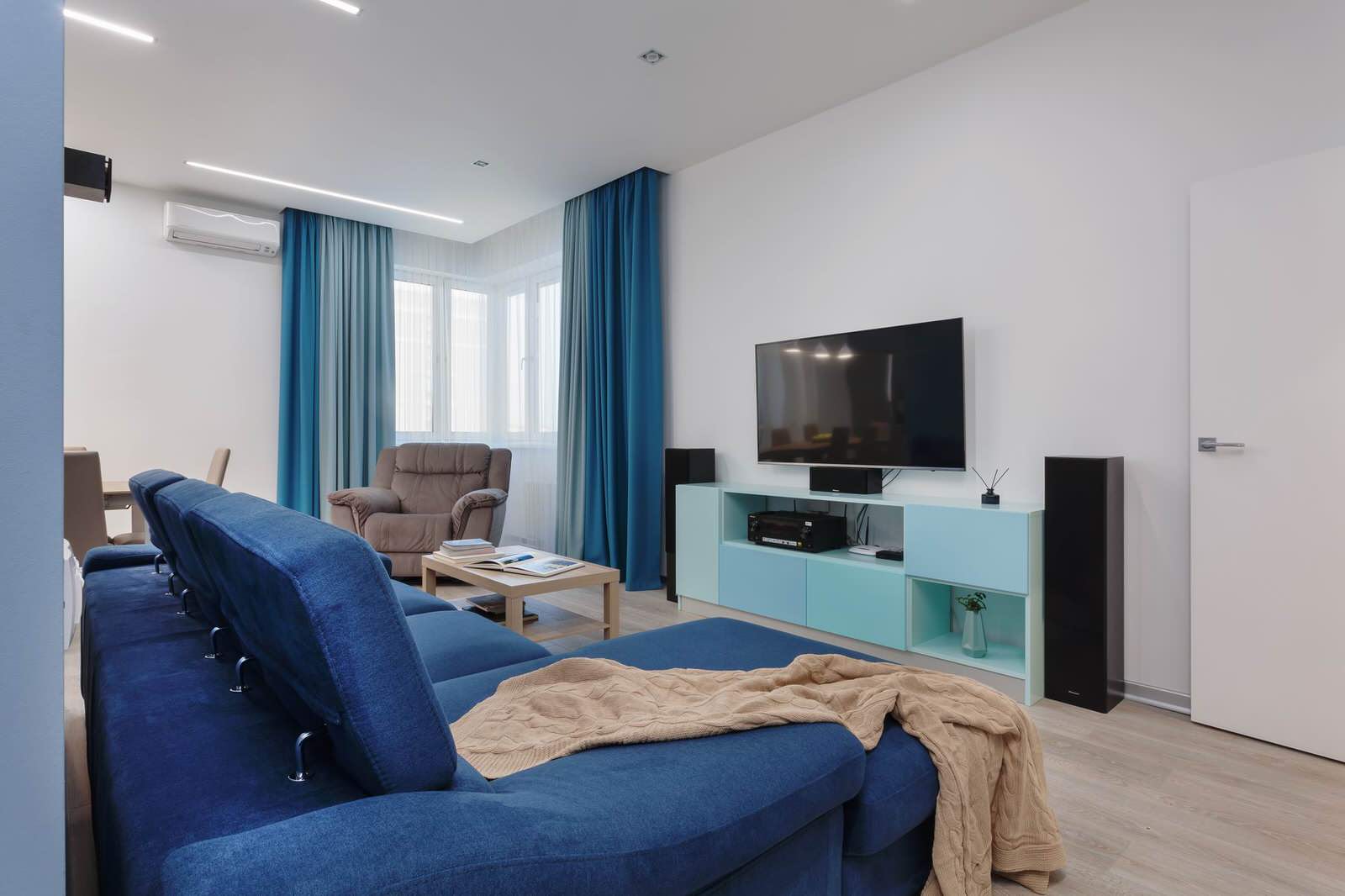 ГЕОМЕТРИЯ И ОТТЕНКИ МЯТЫ