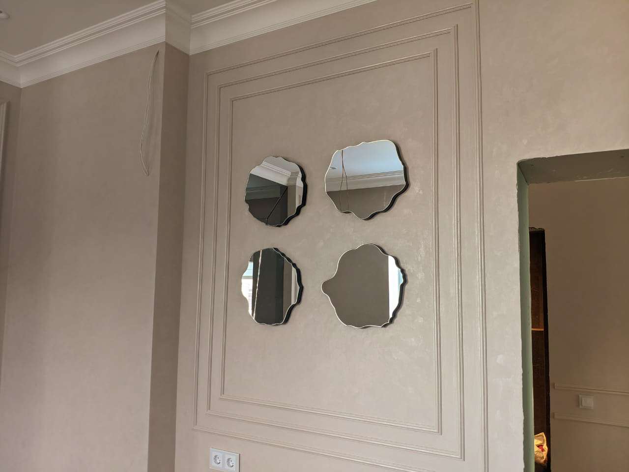 Обложка проекта: Зеркала