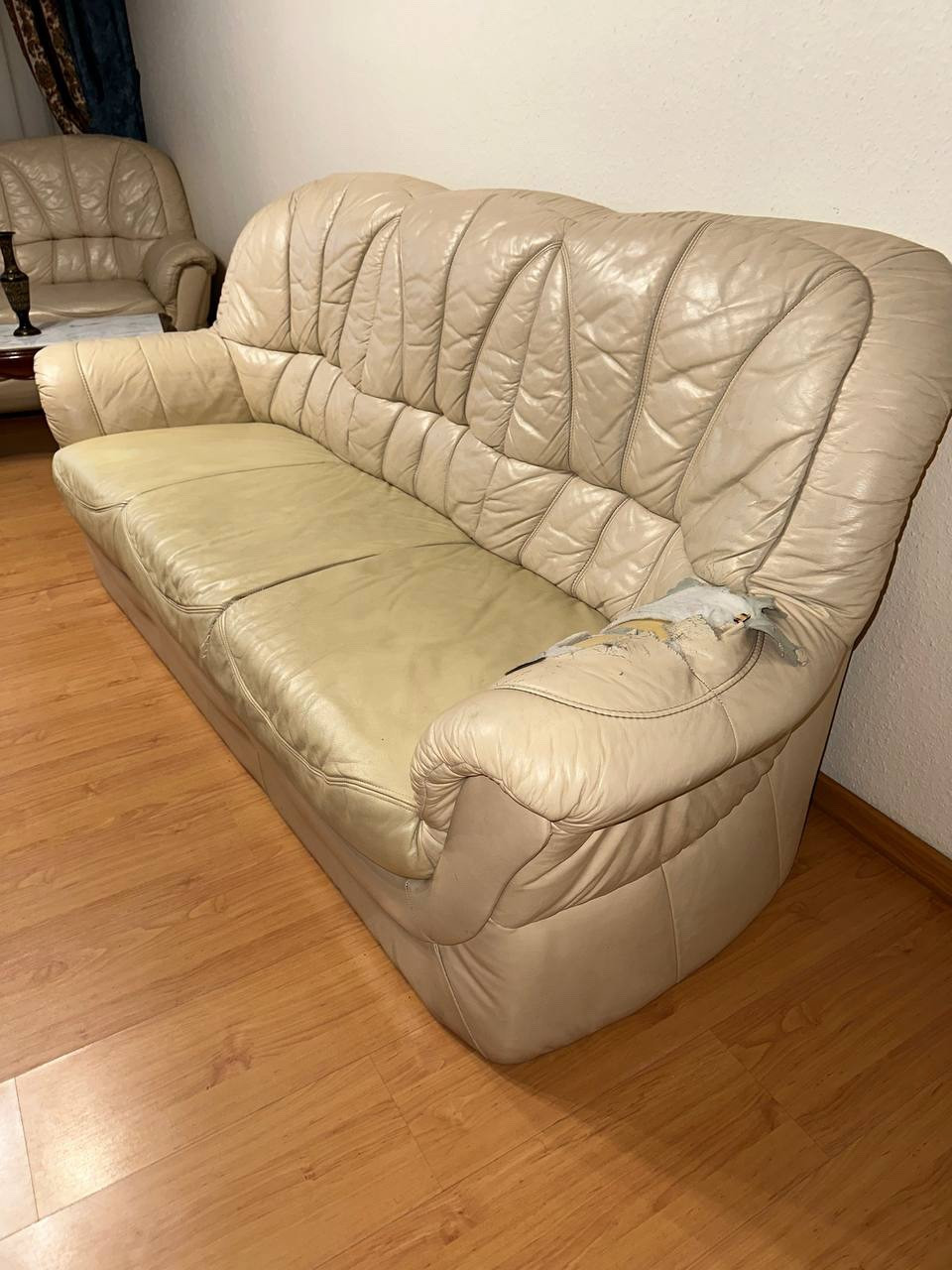 Обложка проекта: Обивка дивана и кресла в мастерской stul.ru