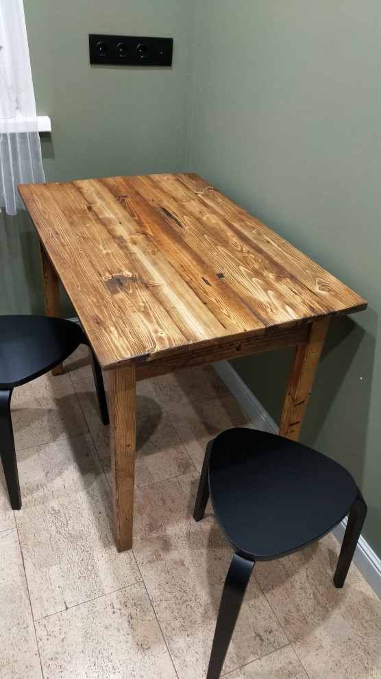 Обложка проекта: Стол из амбарной доски