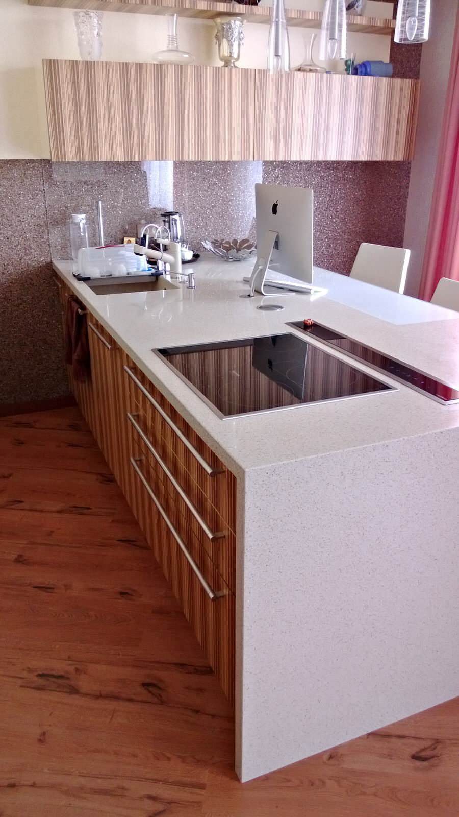 Шпон и белый глянец