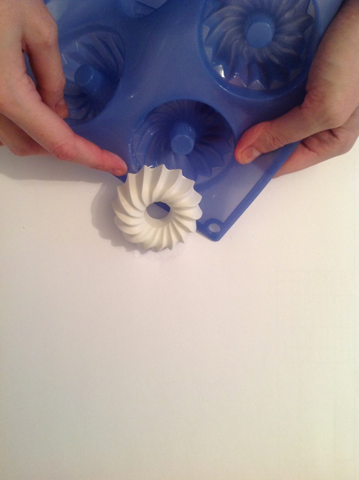 Своими руками: Гипсовый ароматический диффузор для шкафа