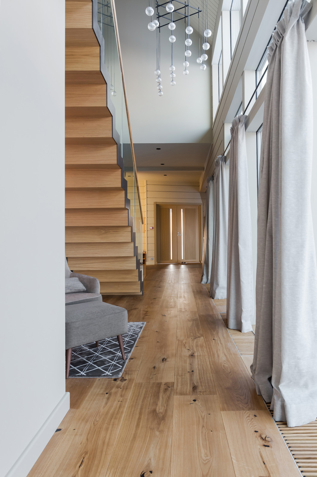 Дом на озере для большой семьи