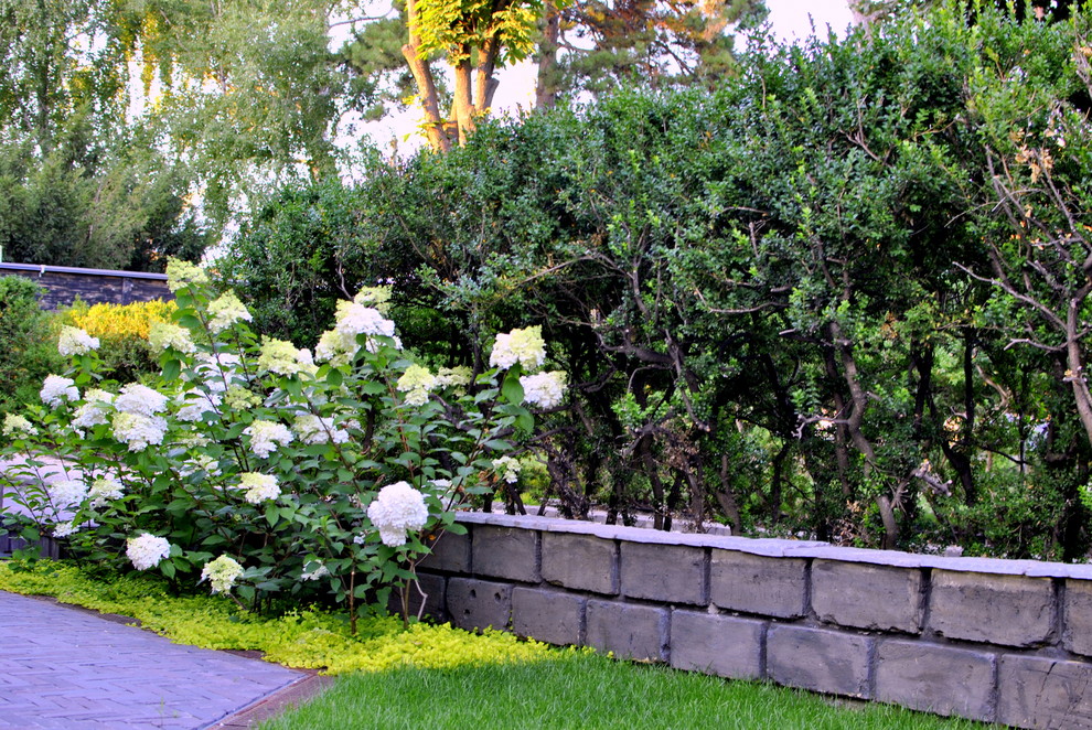 Сад с японскими интонациями.