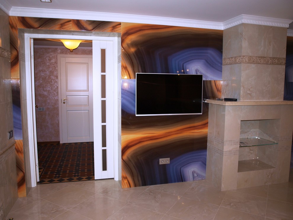 Дом на склоне холма