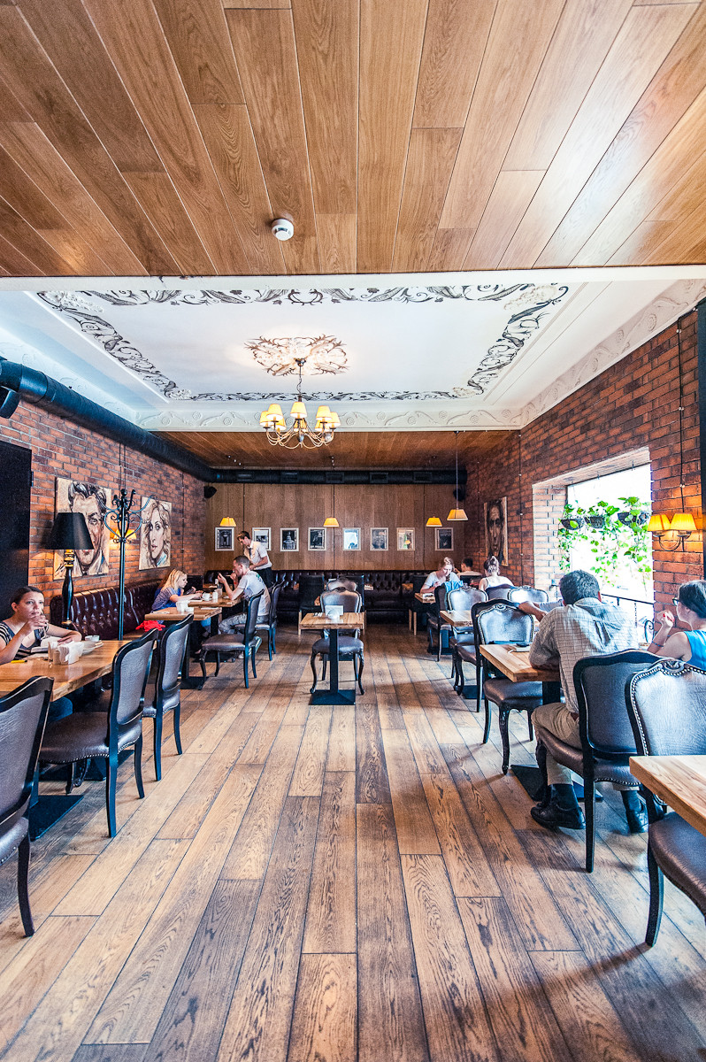 PIZZA_EXPRESS  на ул. Тверская, г Москва.