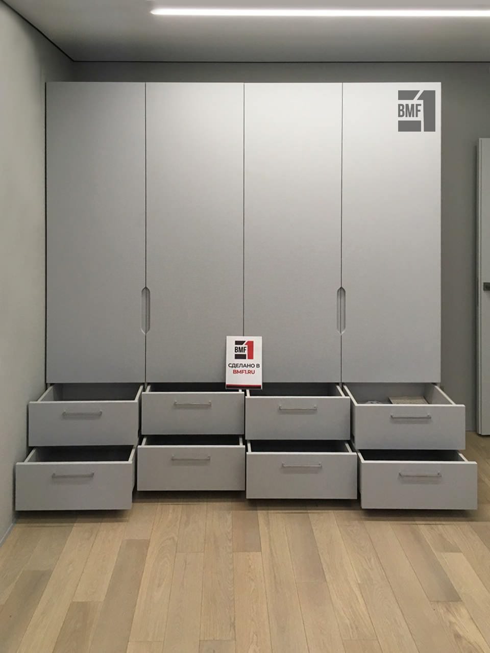 Шкаф в прихожую