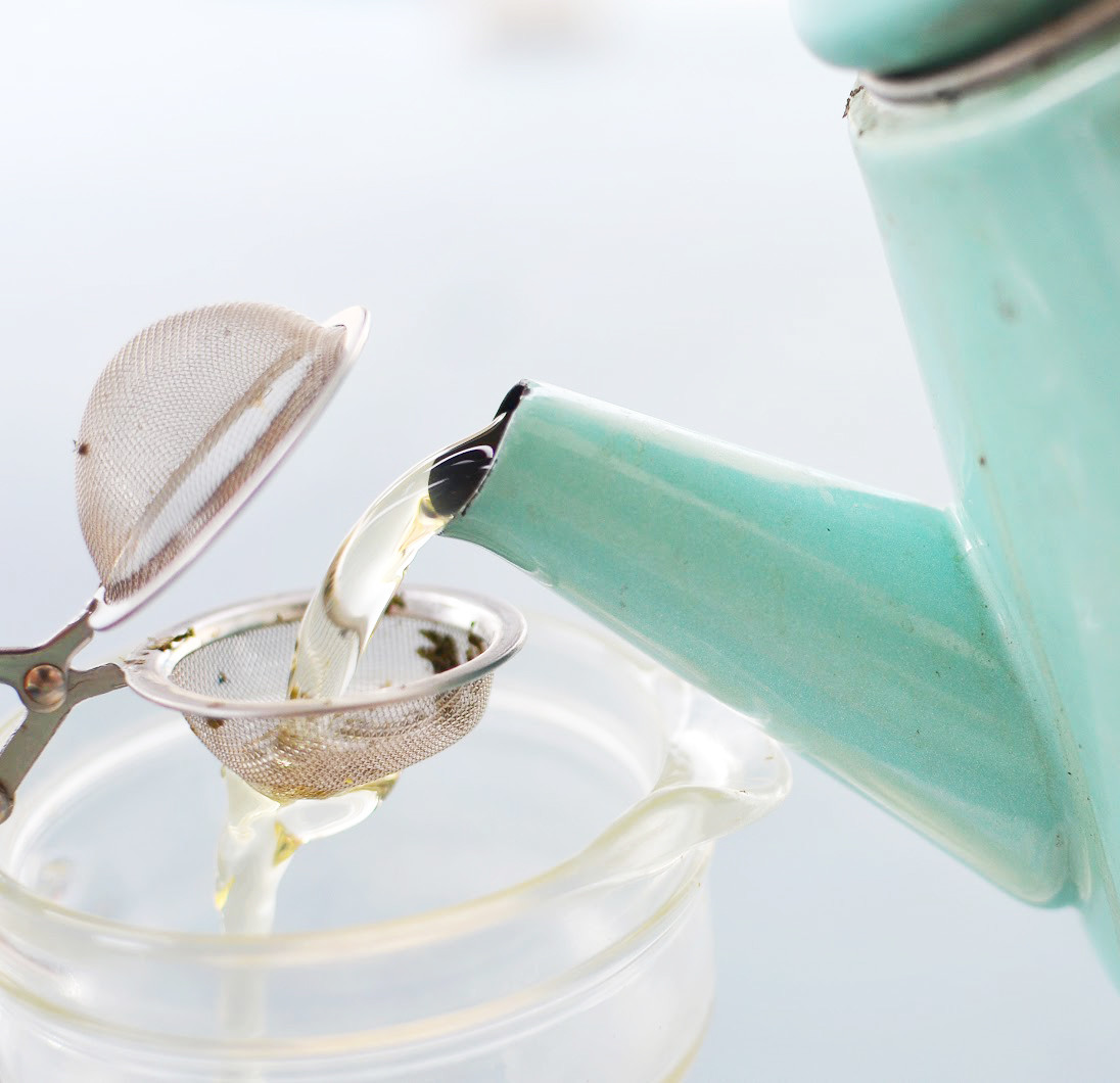 Как правильно: Составить травяной чай