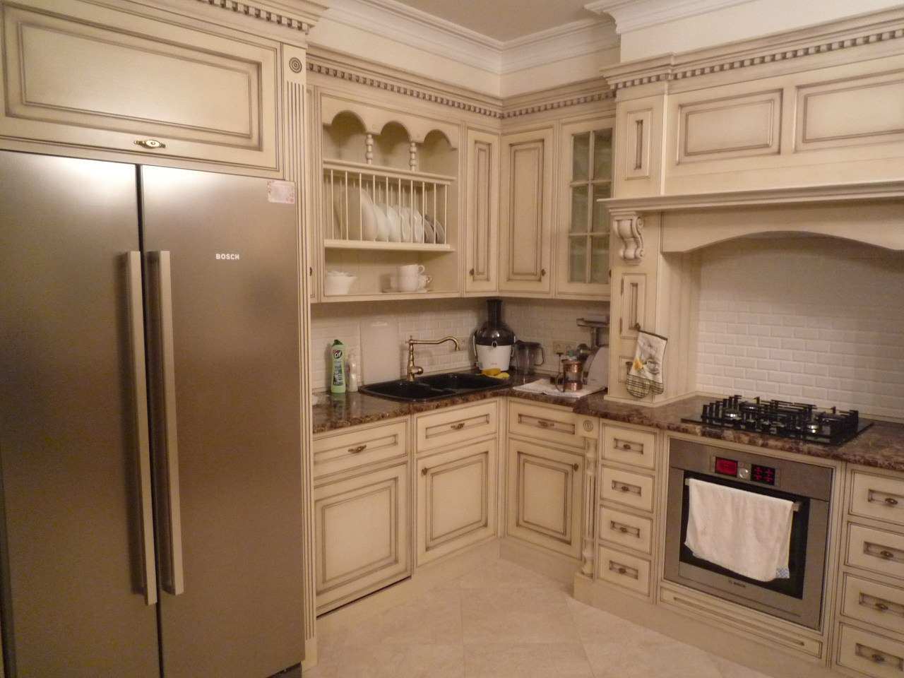 Кухня, МДФ, эмаль, патина, лак