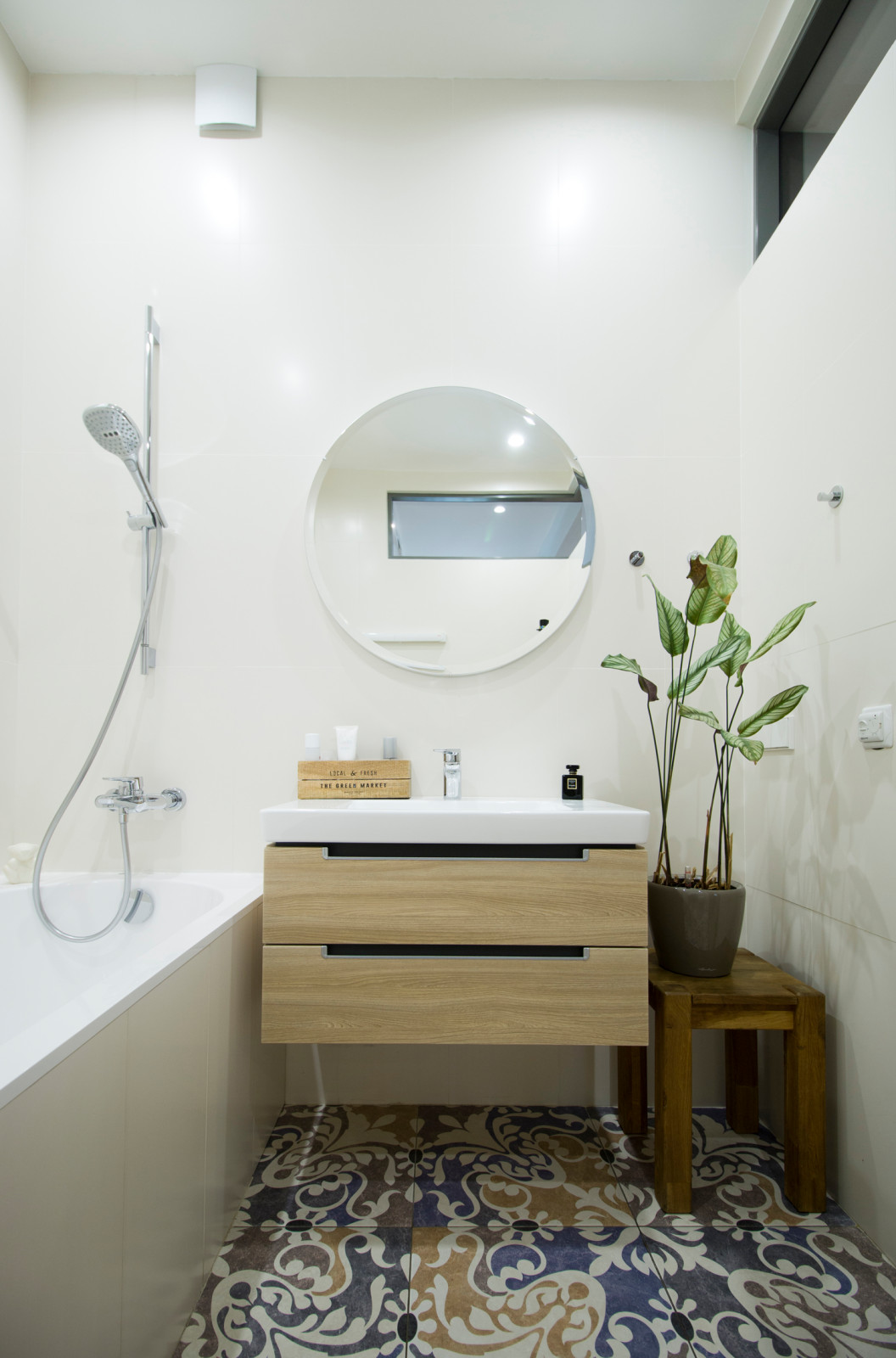 Обложка альбома: ванная