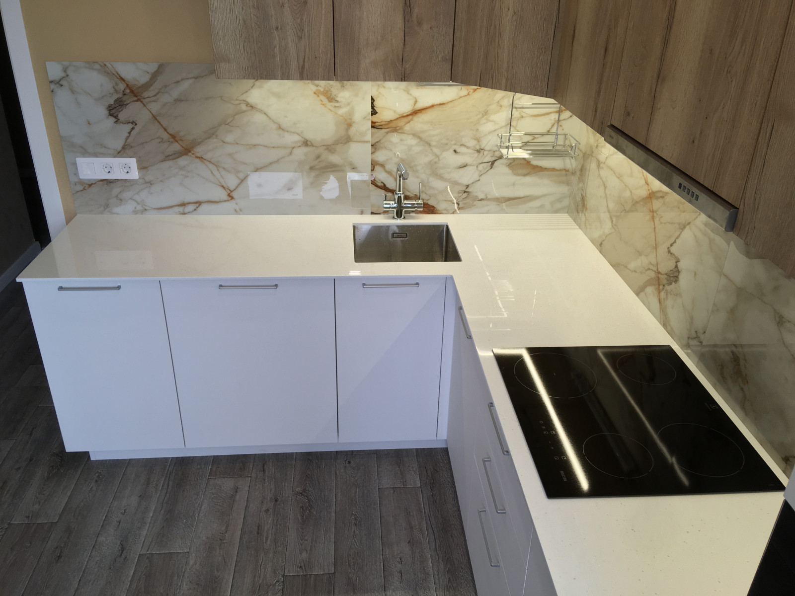 Кухня в современном стиле 11