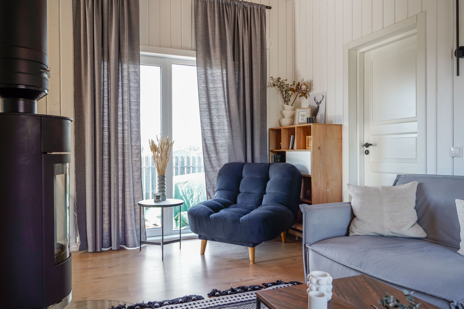 Небольшой дом под Петербургом