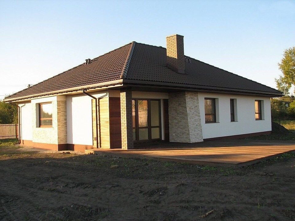 Обложка проекта: Одноэтажный дoм с гаражом, и возможностью обустройствa мансарды