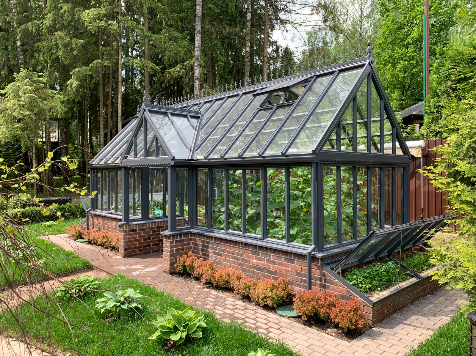 Теплица KROUG T в Абрамцево.