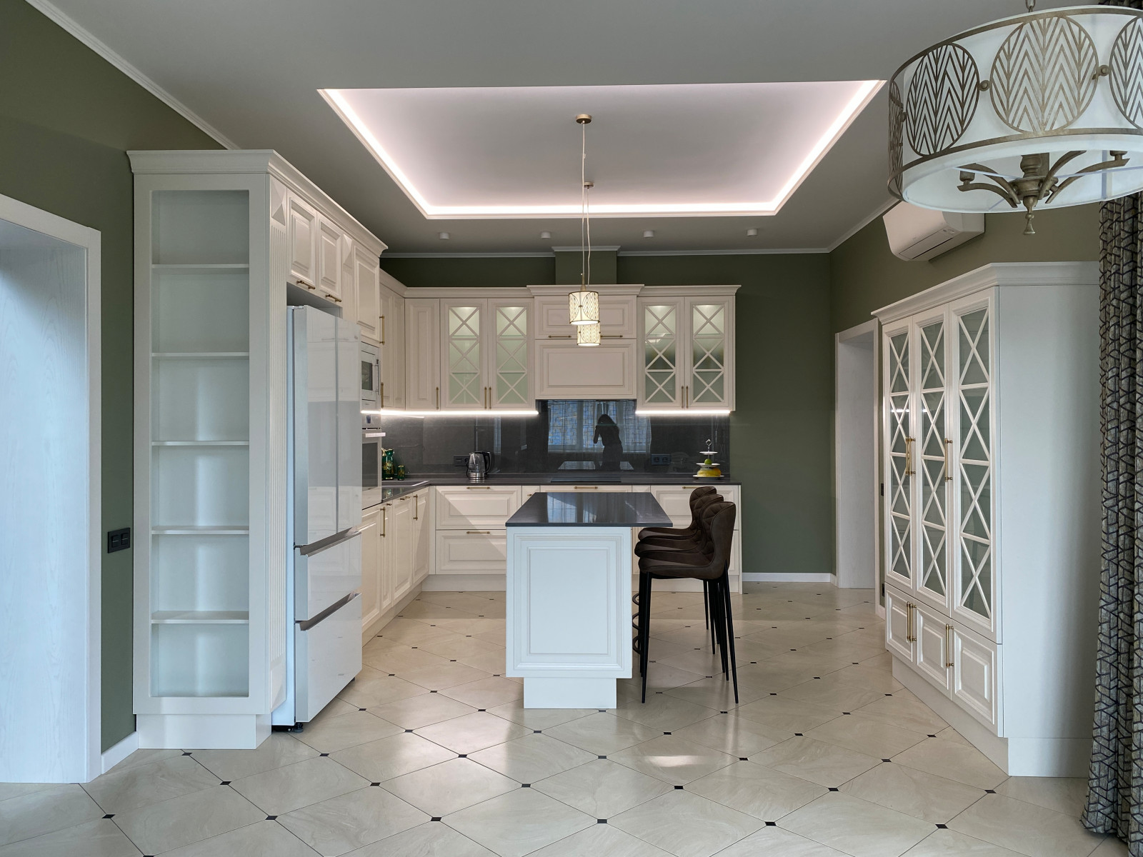 Обложка проекта: Кухня Беверли. КП Дубрава.