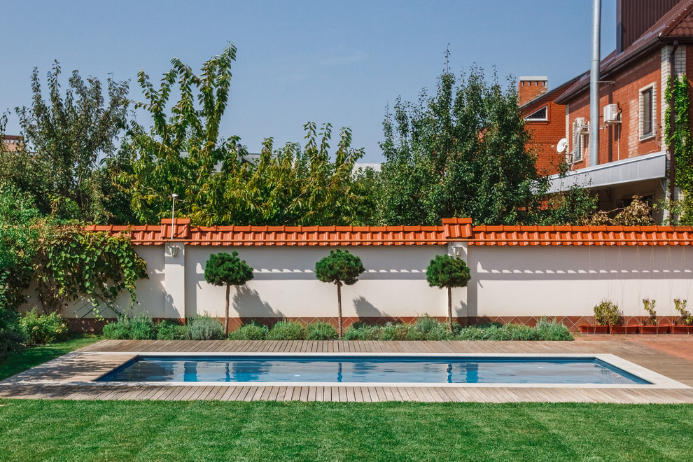 Открытый бассейн.