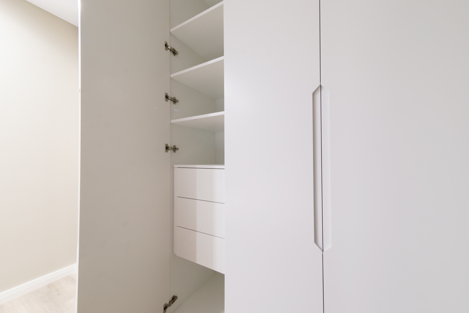 Встроенный шкаф