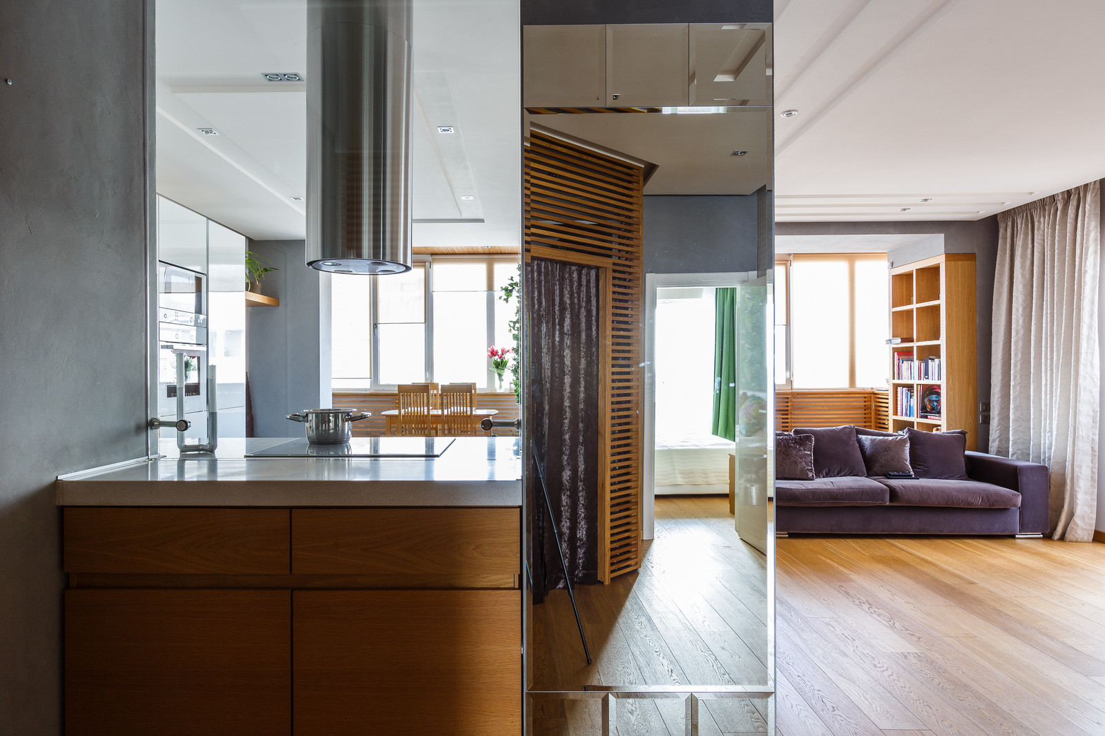 Квартира на Кубанской набережной гостинная-кухня